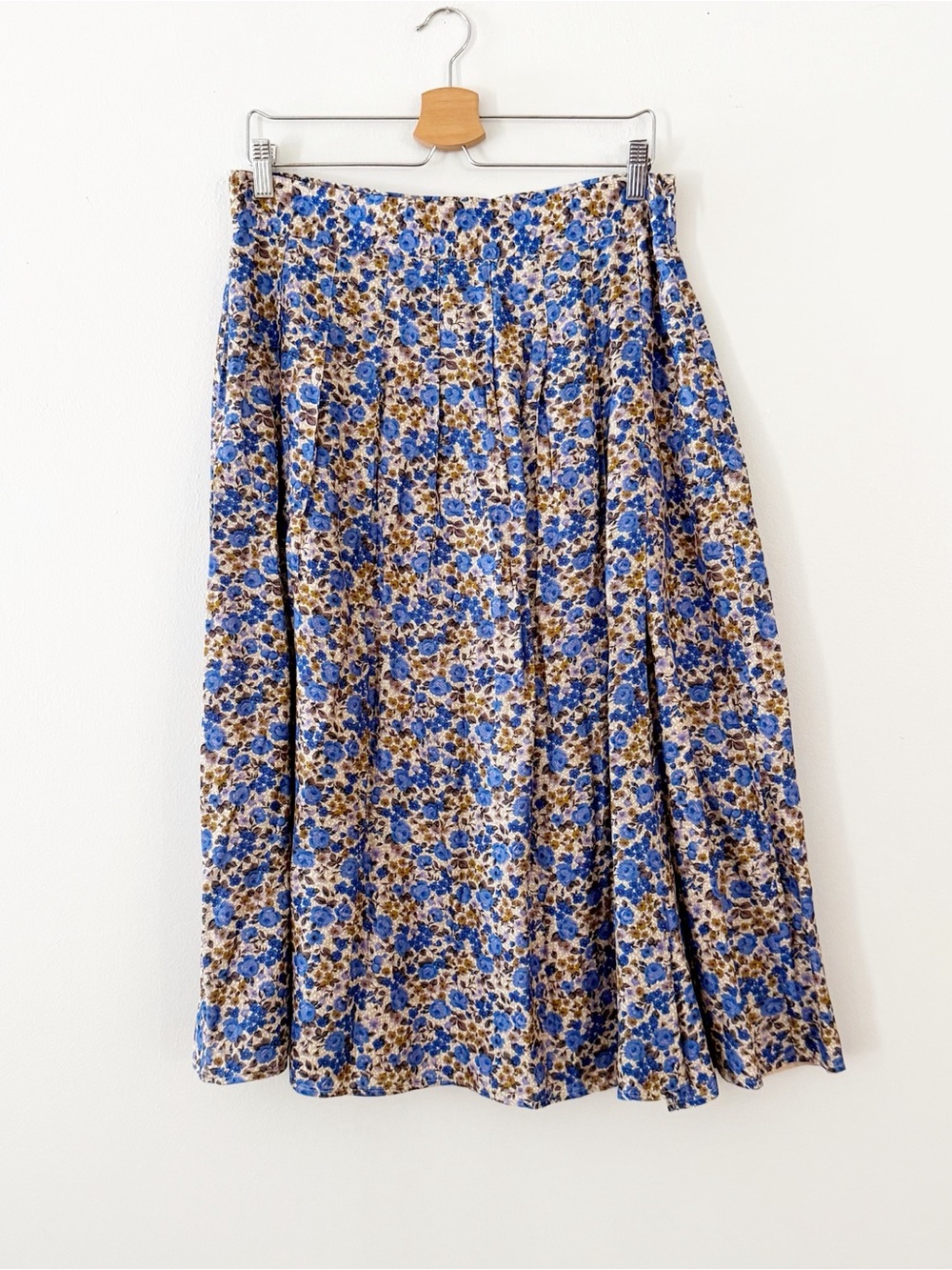 Sezane Women's Midi Skirt UK 10 42 Multi Floral Blue Viscose Silk Midi A-Line.